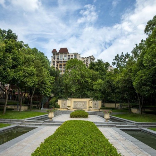 香港置业江与城